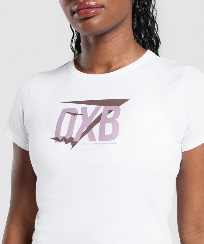 Gymshark DXB Baby Tee GFX T-Shirt Dames Wit | JBDN60152