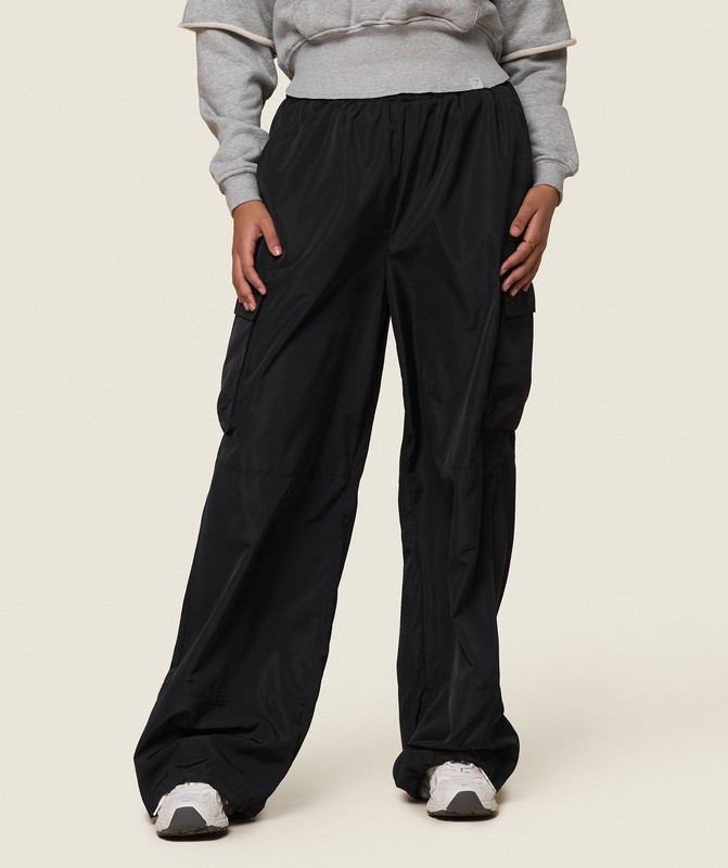Gymshark GS x Leana Deeb Woven Joggers Joggingbroek Dames Zwart | DSTP50741