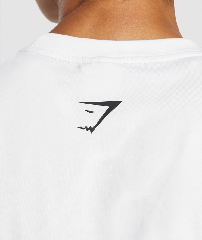 Gymshark Shark Attack OS Baggy Tee GFX T-Shirt Dames Wit | NOAT30918